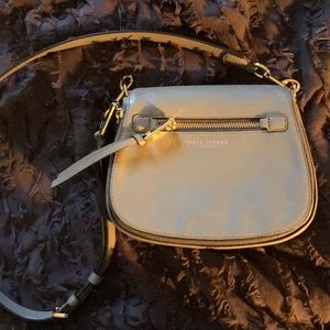marc jacobs cream crossbody purse